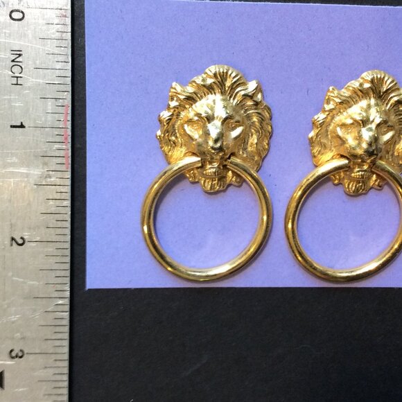 Vintage Lion Door Knocker Earrings make a Fierce Bold Statement '80s Style 🦁✨ - Picture 2 of 3
